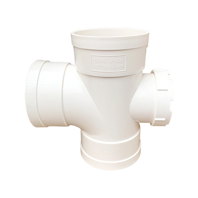 تي شيرت مخرج جانبي من مادة البولي فينيل كلوريد